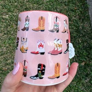 10 Strawberry Street Bella NWT Pink Mug with Colorful Cowboy Boots Design